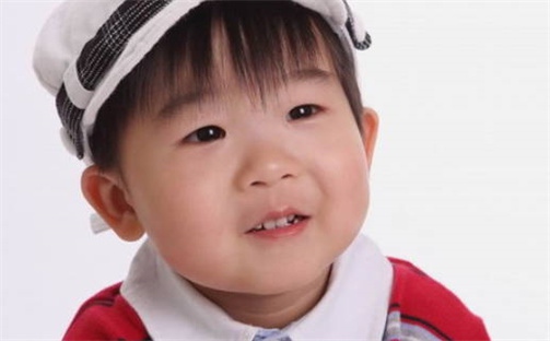 中华姓氏｜何姓女宝397个才华横溢名字推荐